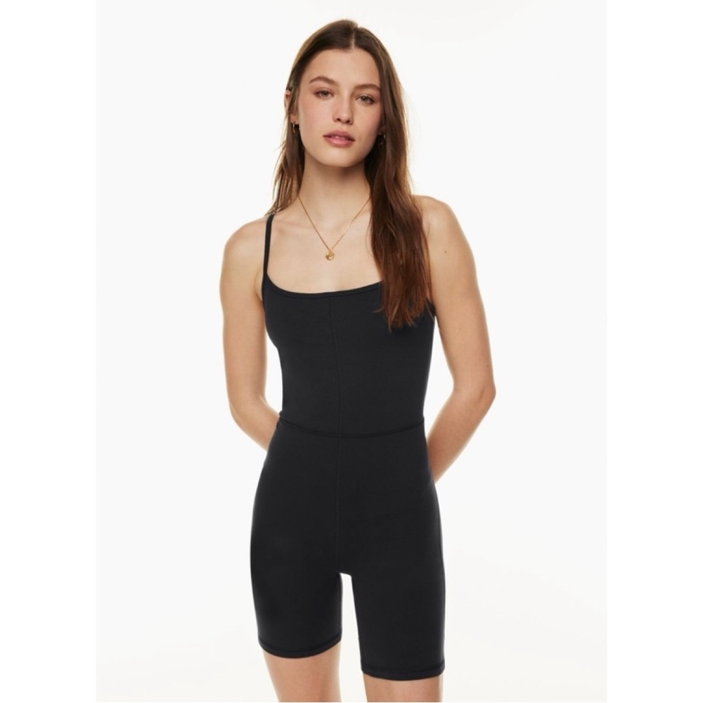 nwot Wilfred Divinity 7” romper xs